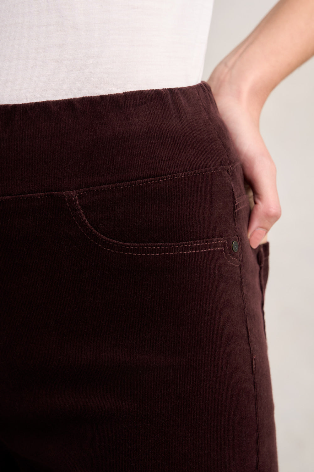 Cord Straight Leg - Burgundy
