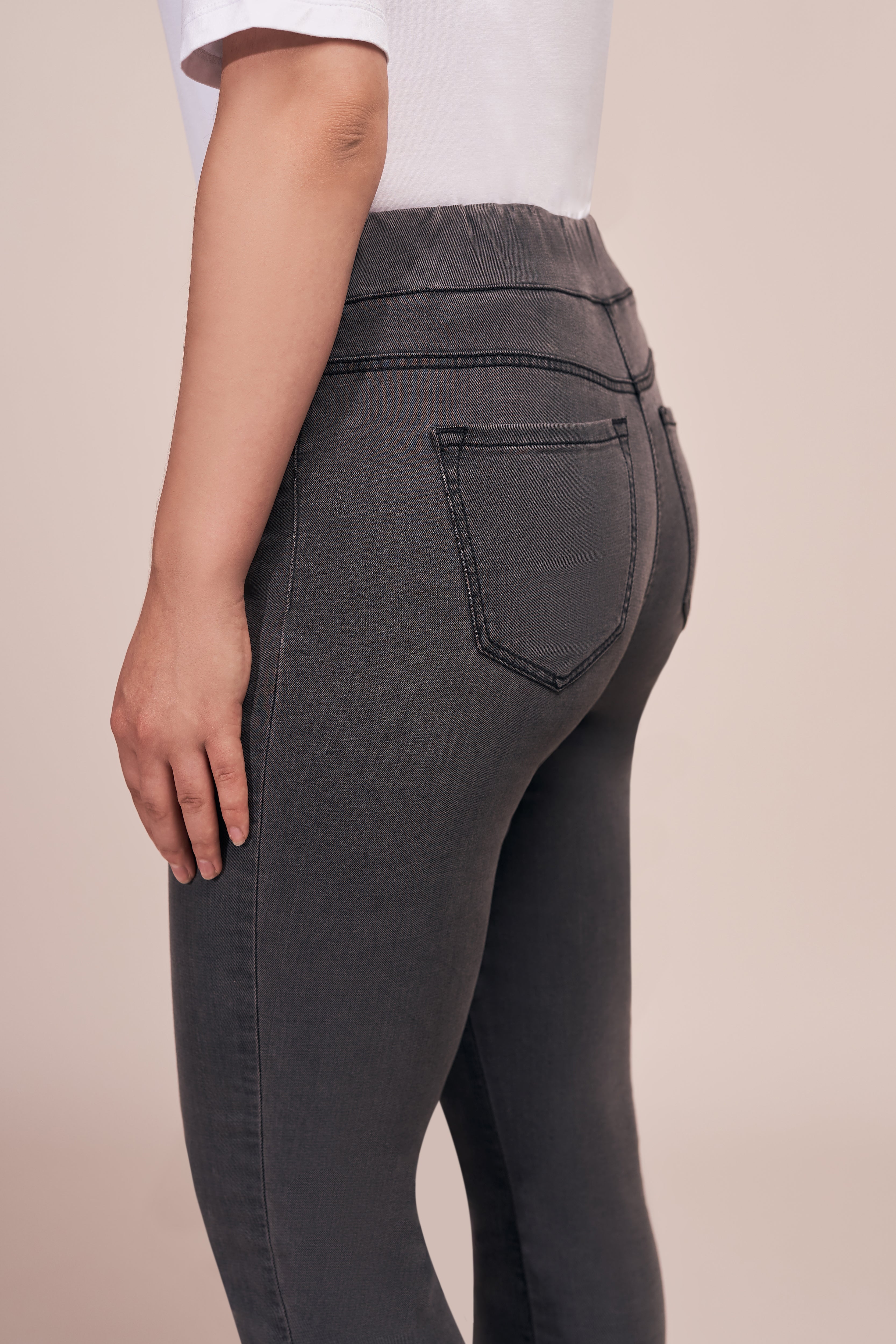 Skinny Leg - Grey Denim