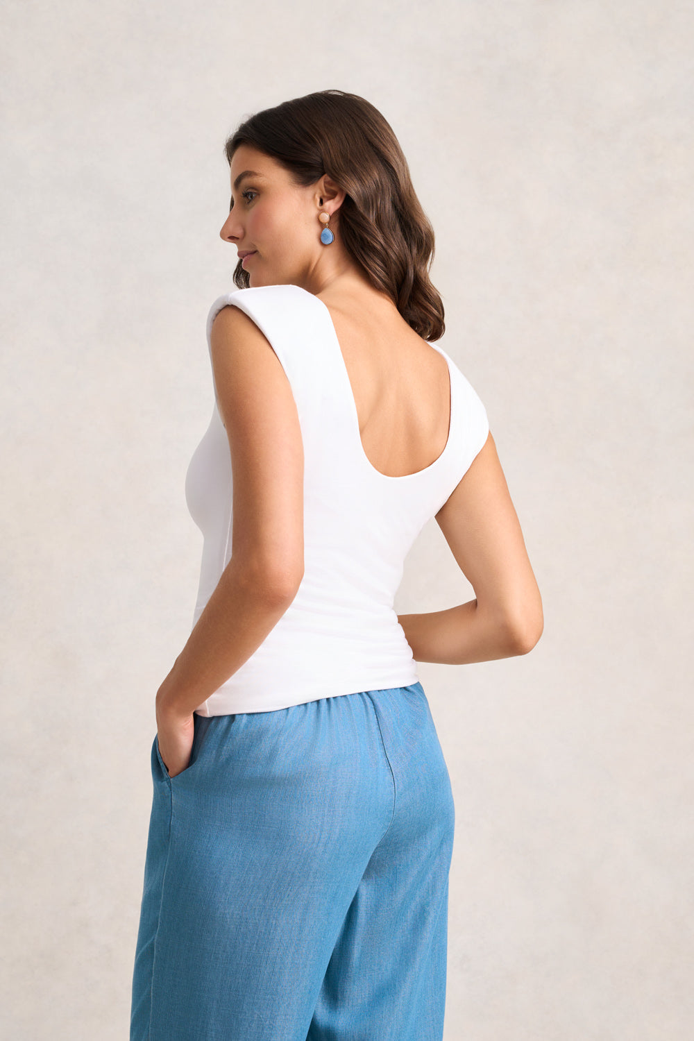 Double Layer Shaping Tank – White