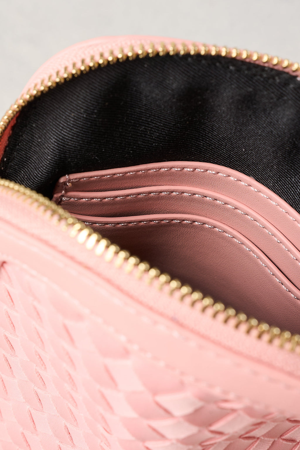 Soft Woven Phone Bag - Light Pink