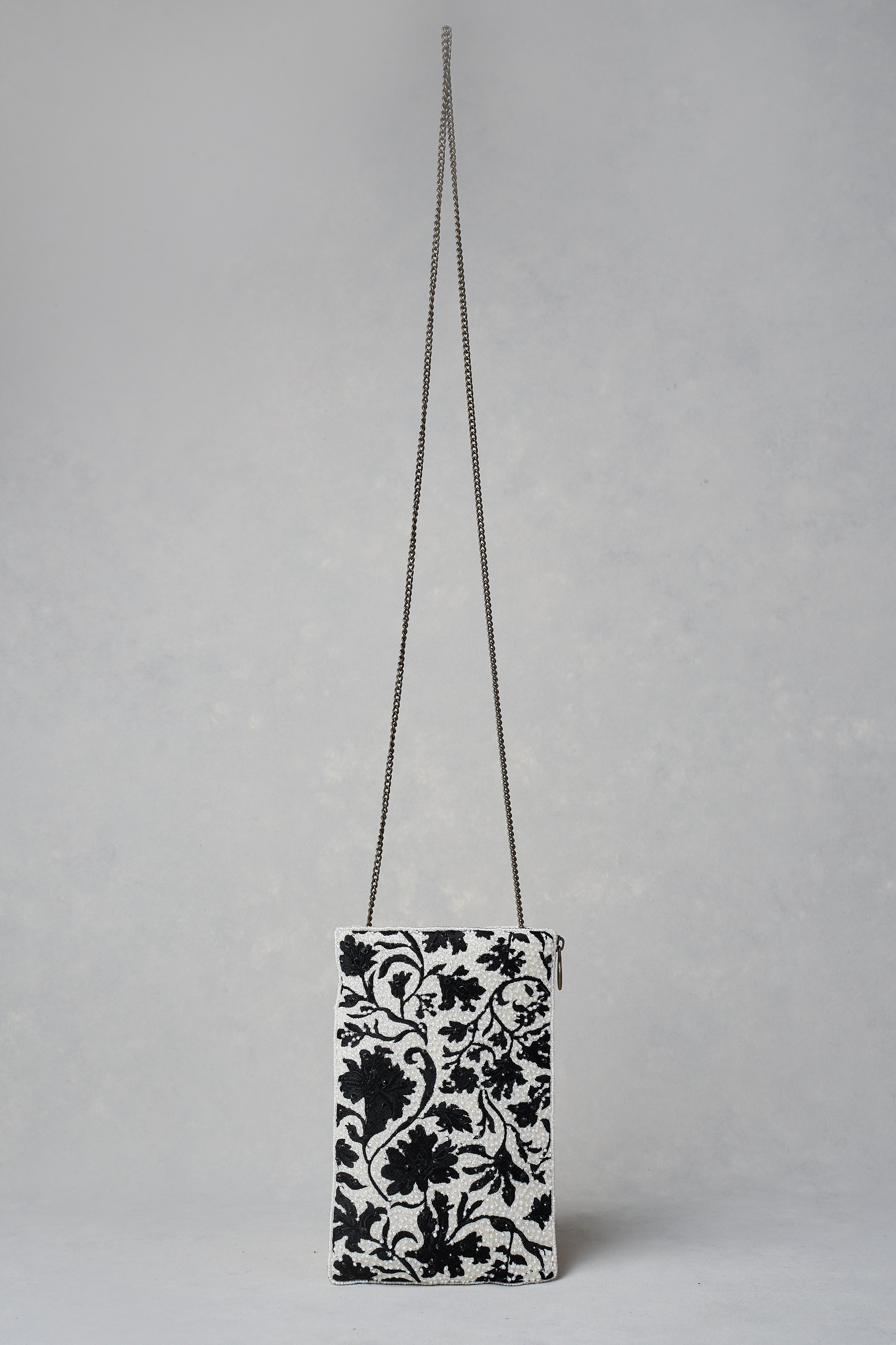 Monochrome Beaded Mini Clutch - Black