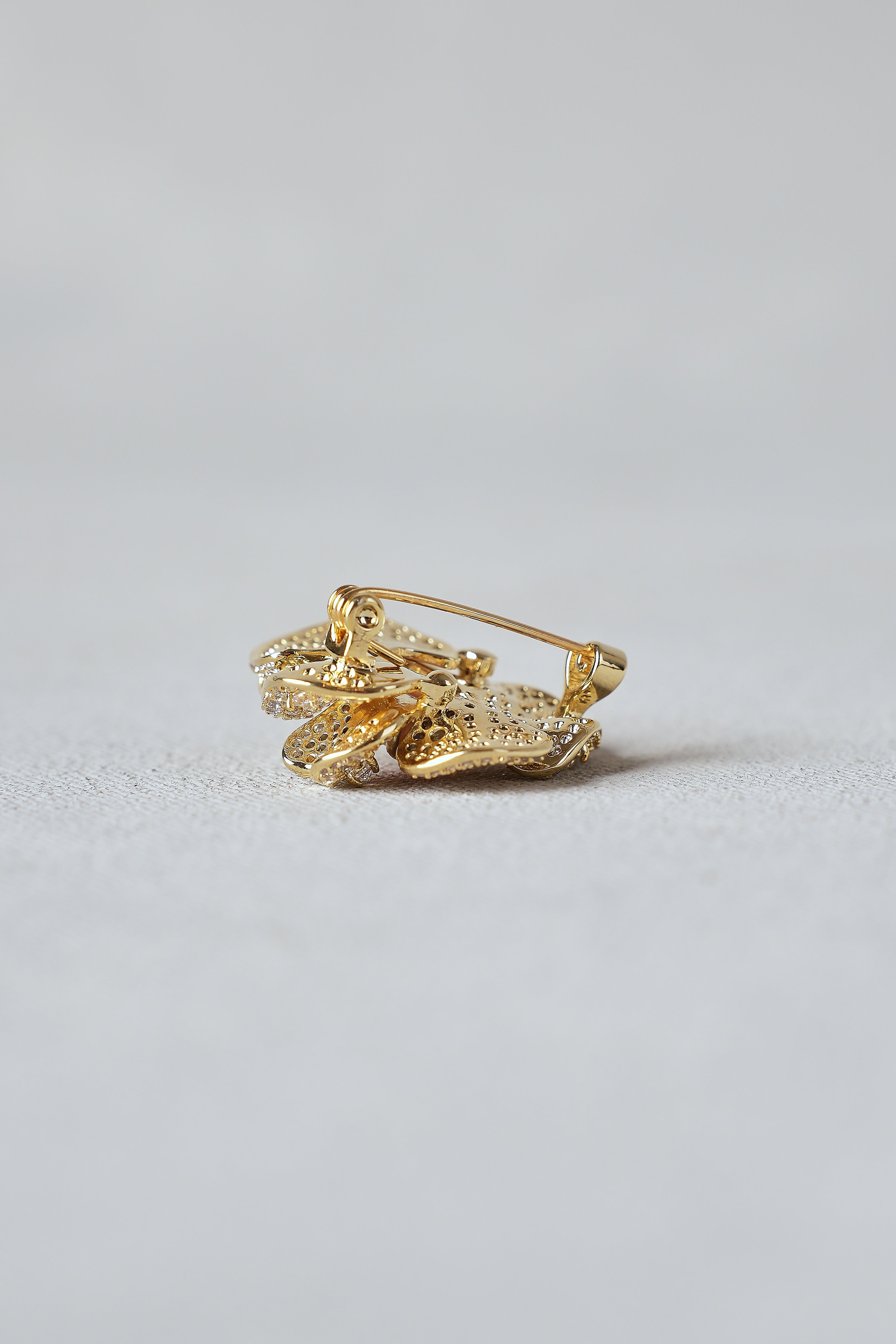 Diamante Floral Brooch – Gold