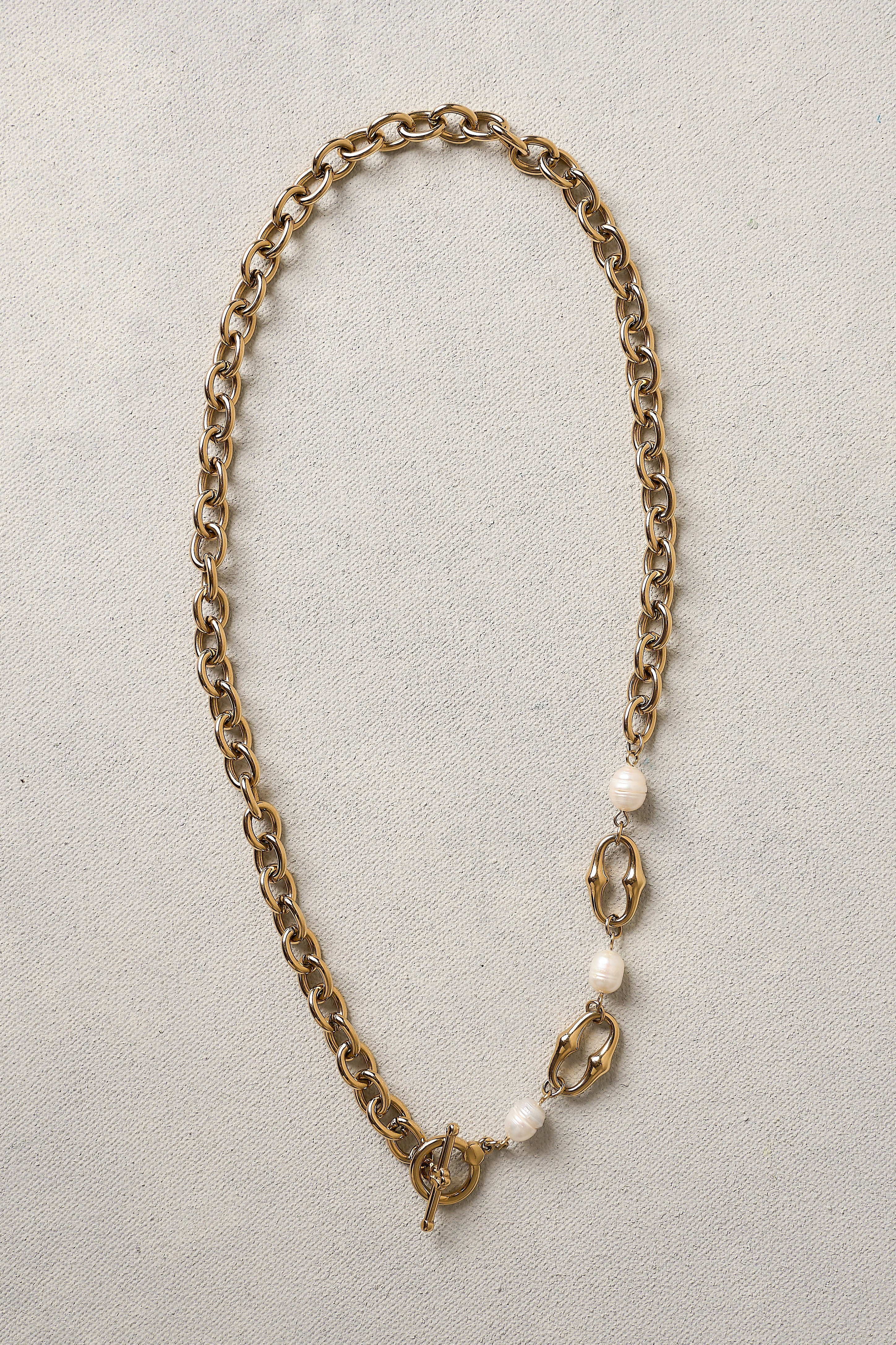 Gold Pearl & Chain Necklace