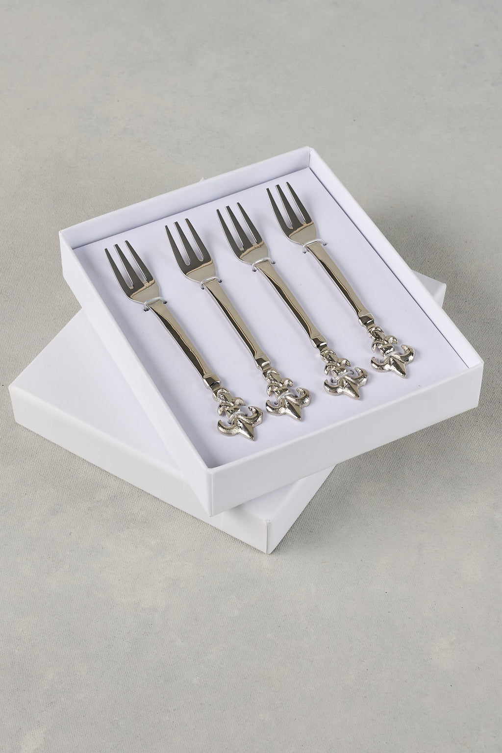 Fleaur De Lys Cake Forks