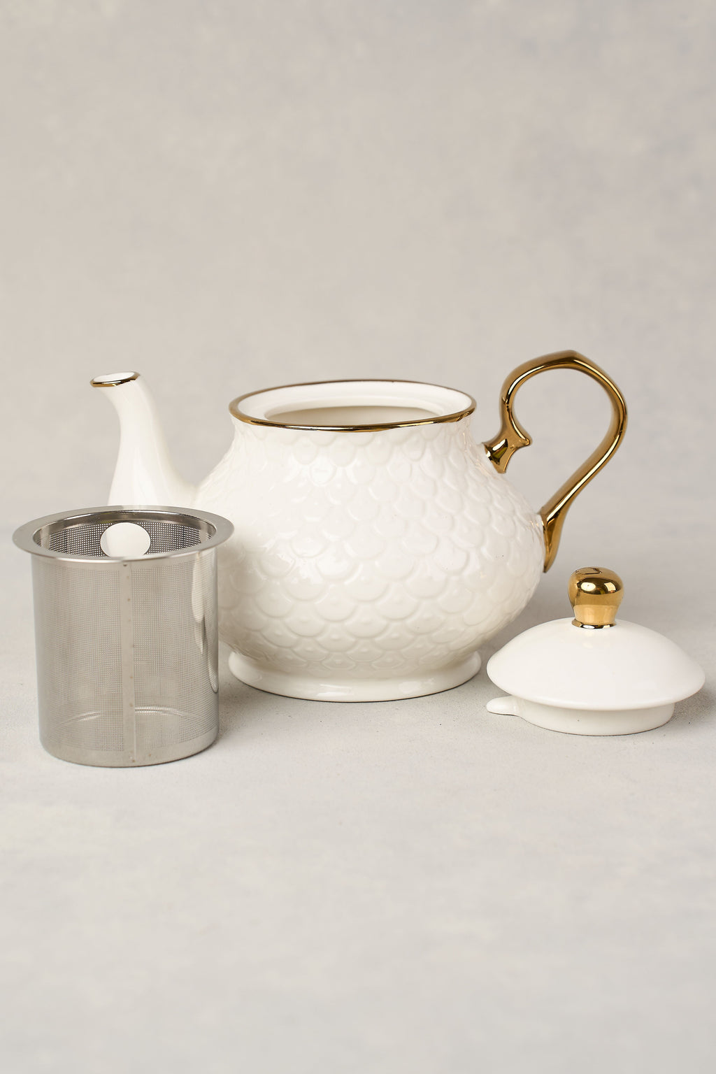 Ripple White Teapot