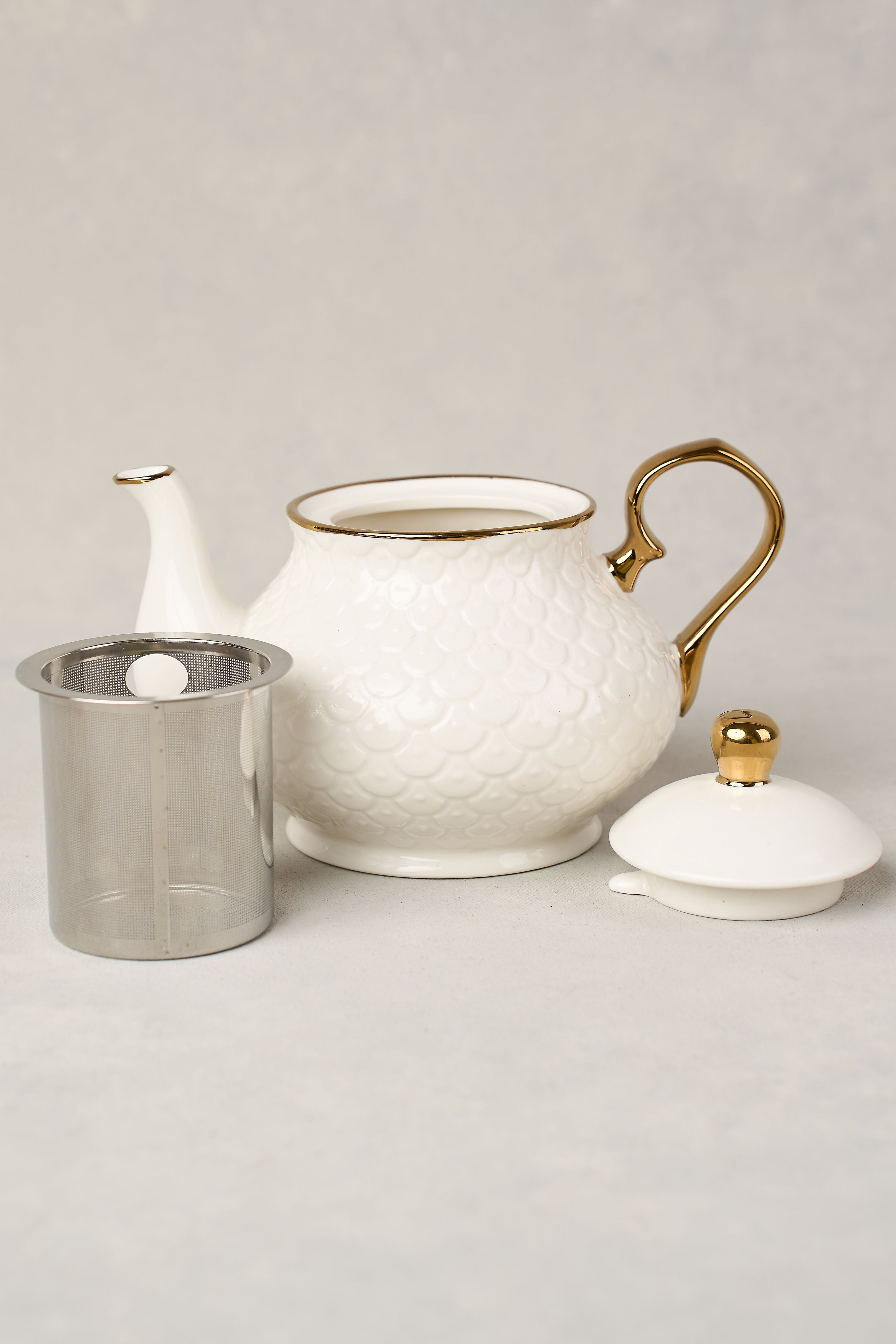 Ripple White Teapot