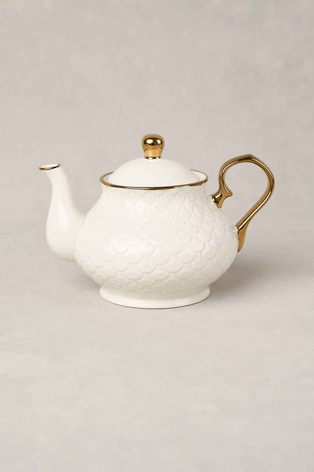 Ripple White Teapot